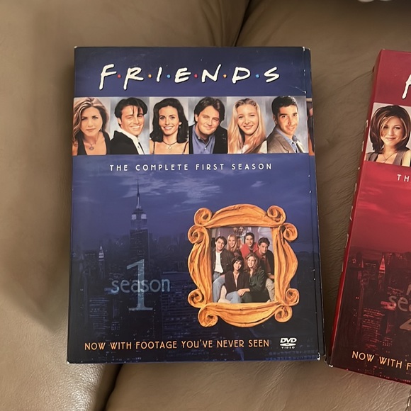 Friends set of four seasons like new! - Picture 2 of 5